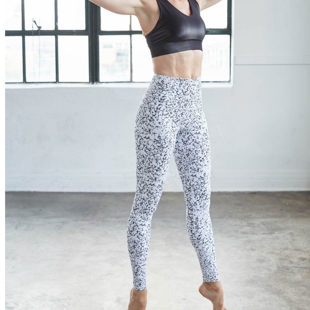 DYI Bianco Marble Printed Tight leggings